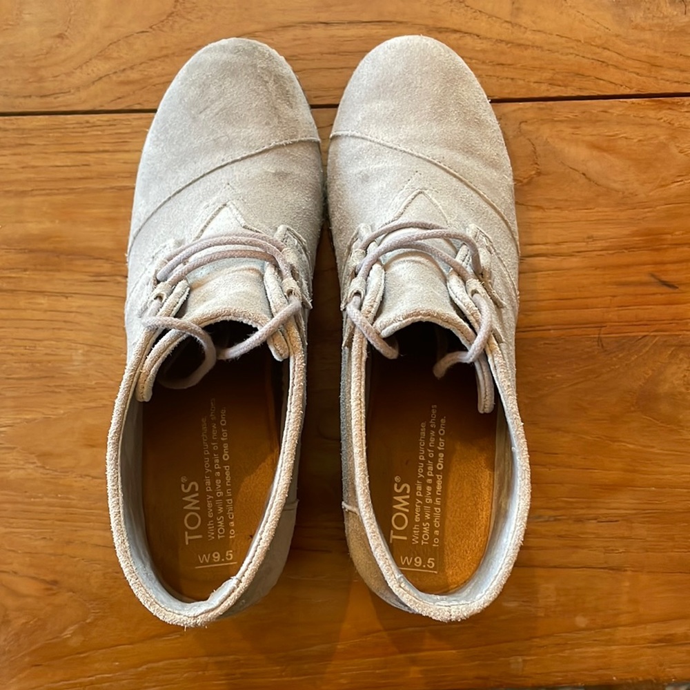 Toms suede wedge booties